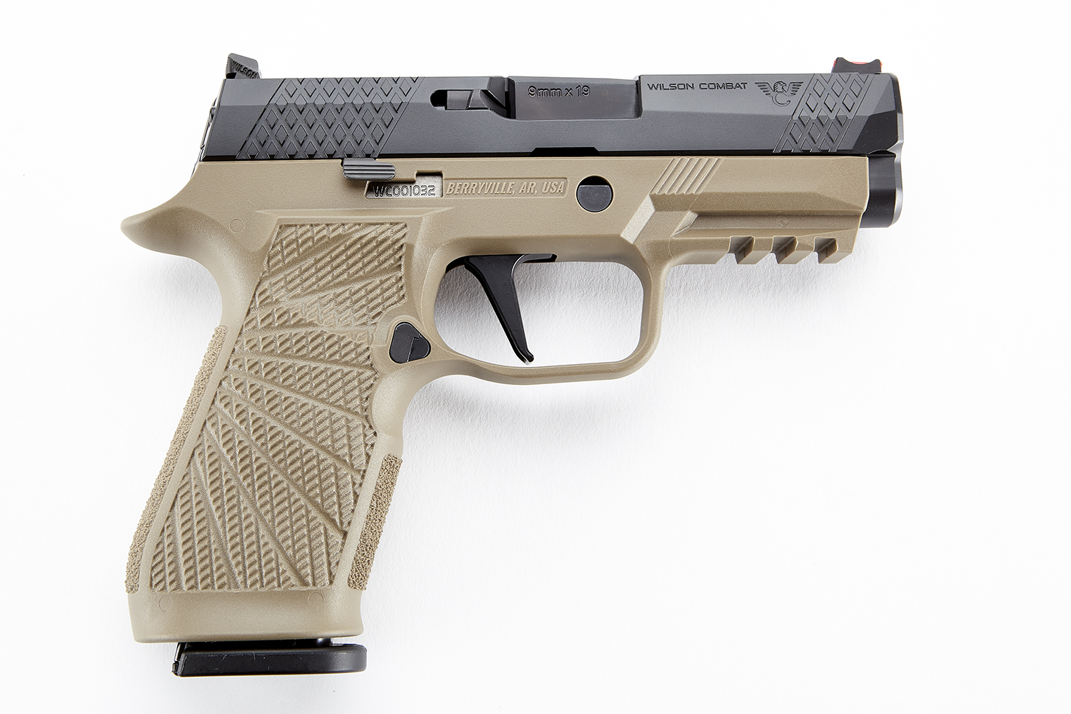 Wilson Combat / Sig Sauer P320, Carry, 9mm, Action Tune with Straight Trigger - Tan Module